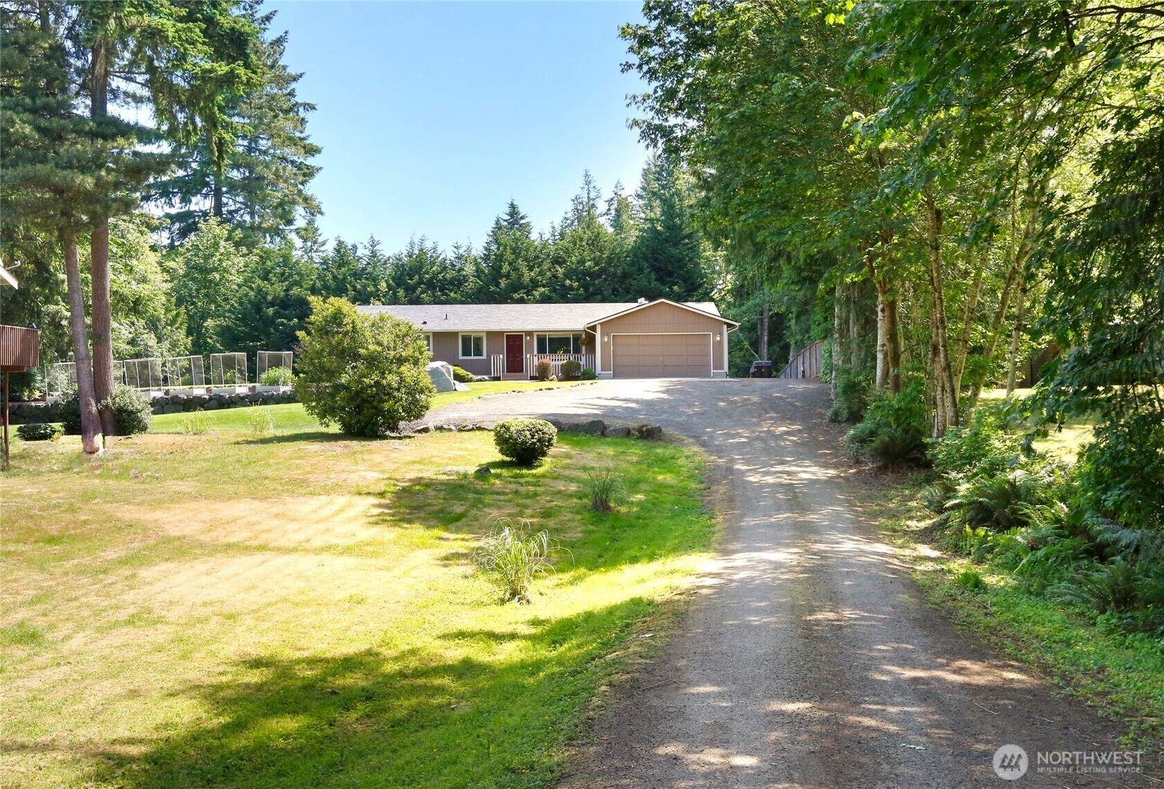 Property Photo: 2321 Martin Avenue E WA 98366