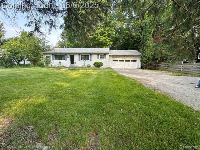 937 State Road  Fenton MI 48430 photo