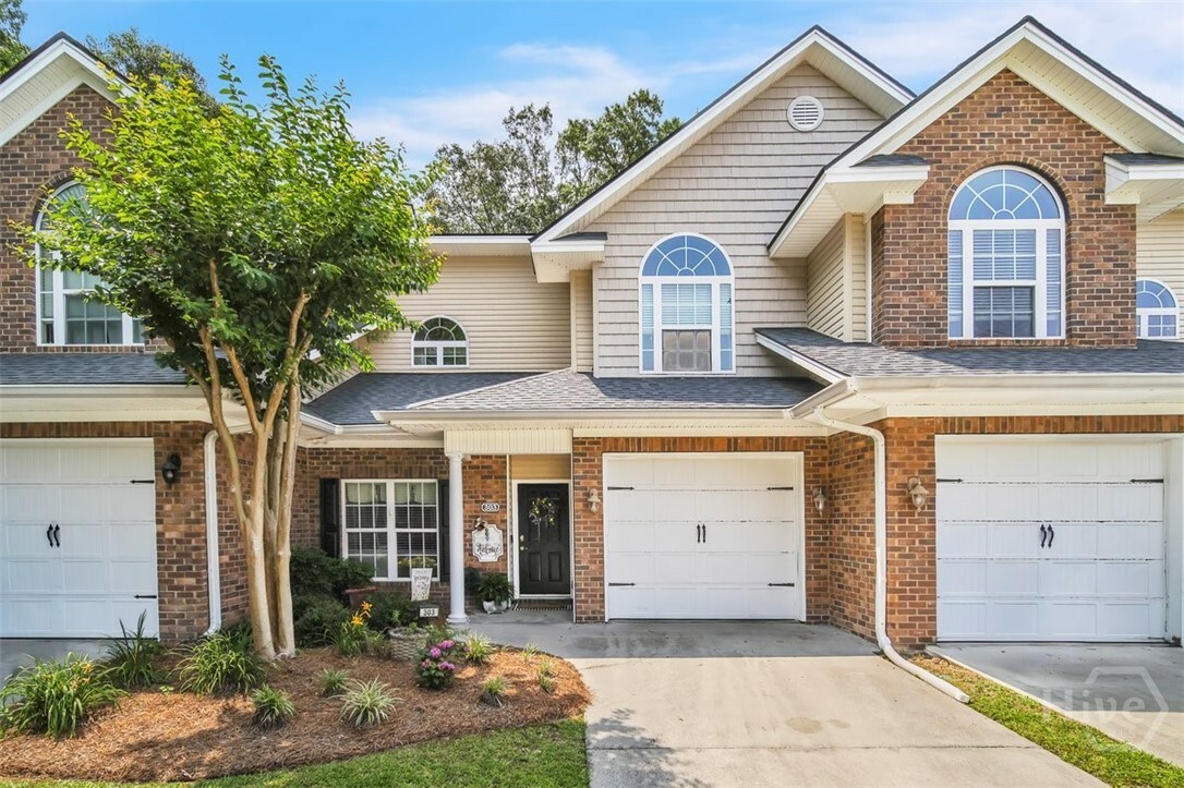 Property Photo: 303 Kendal Court GA 31419