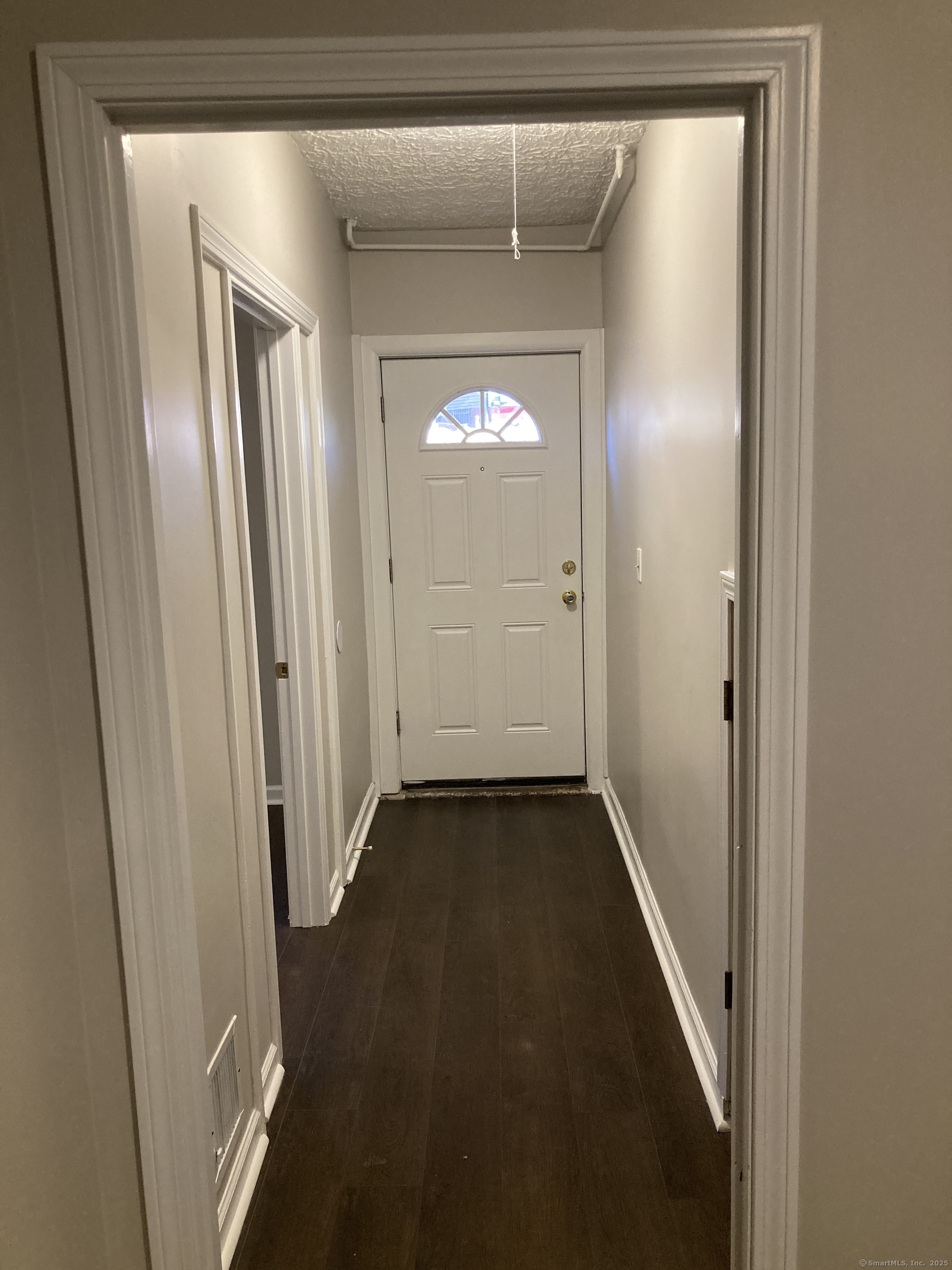 Property Photo: 449 Summit Street Floor 1 CT 06106