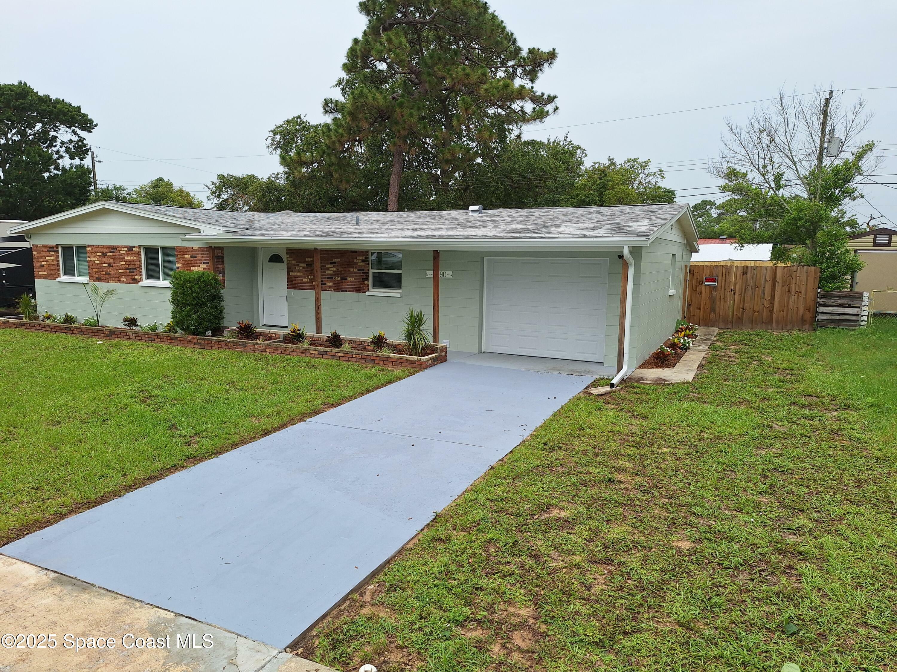 Property Photo: 4990 Melissa Drive FL 32780