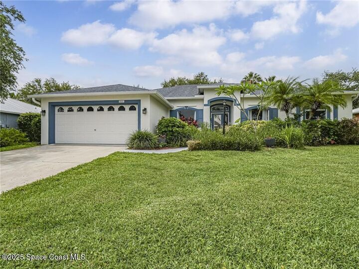 Property Photo: 5151 4th Place FL 32968