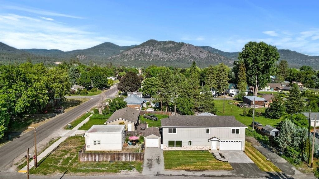 Property Photo: 101 S West St 915 W Main WA 99109