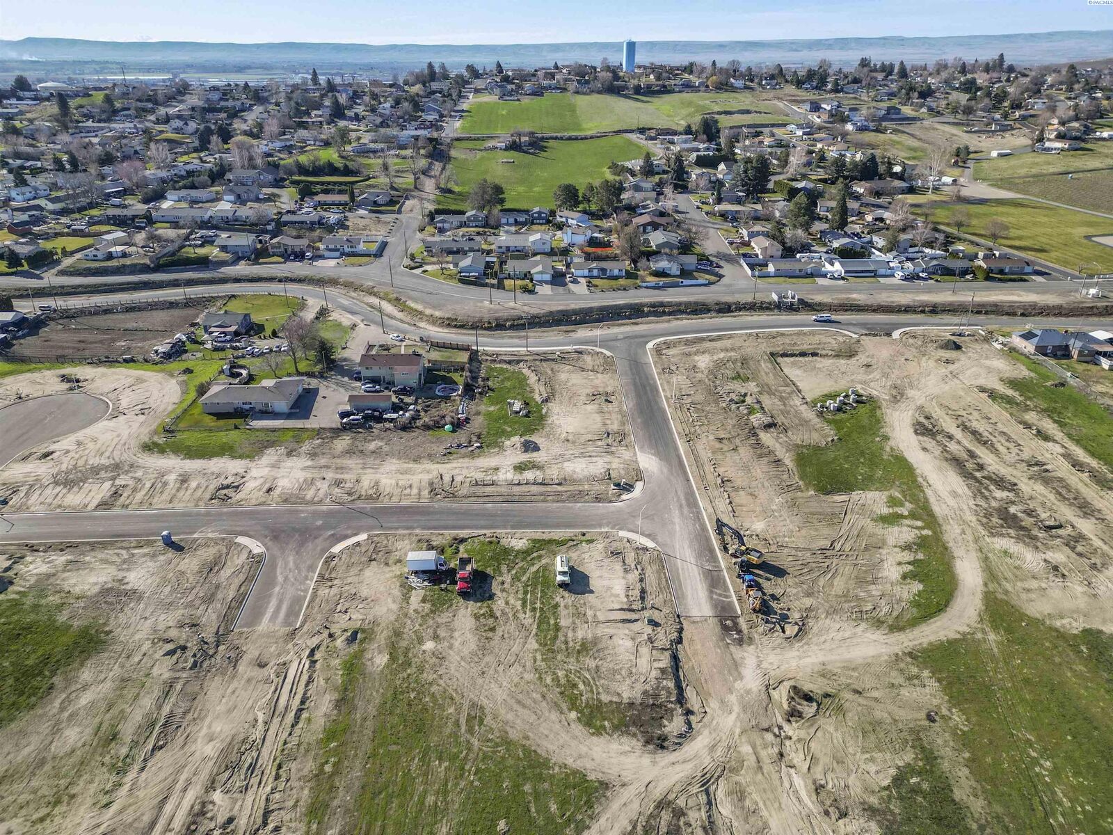 Property Photo: 404 Hogan St (Lot 27) WA 98944