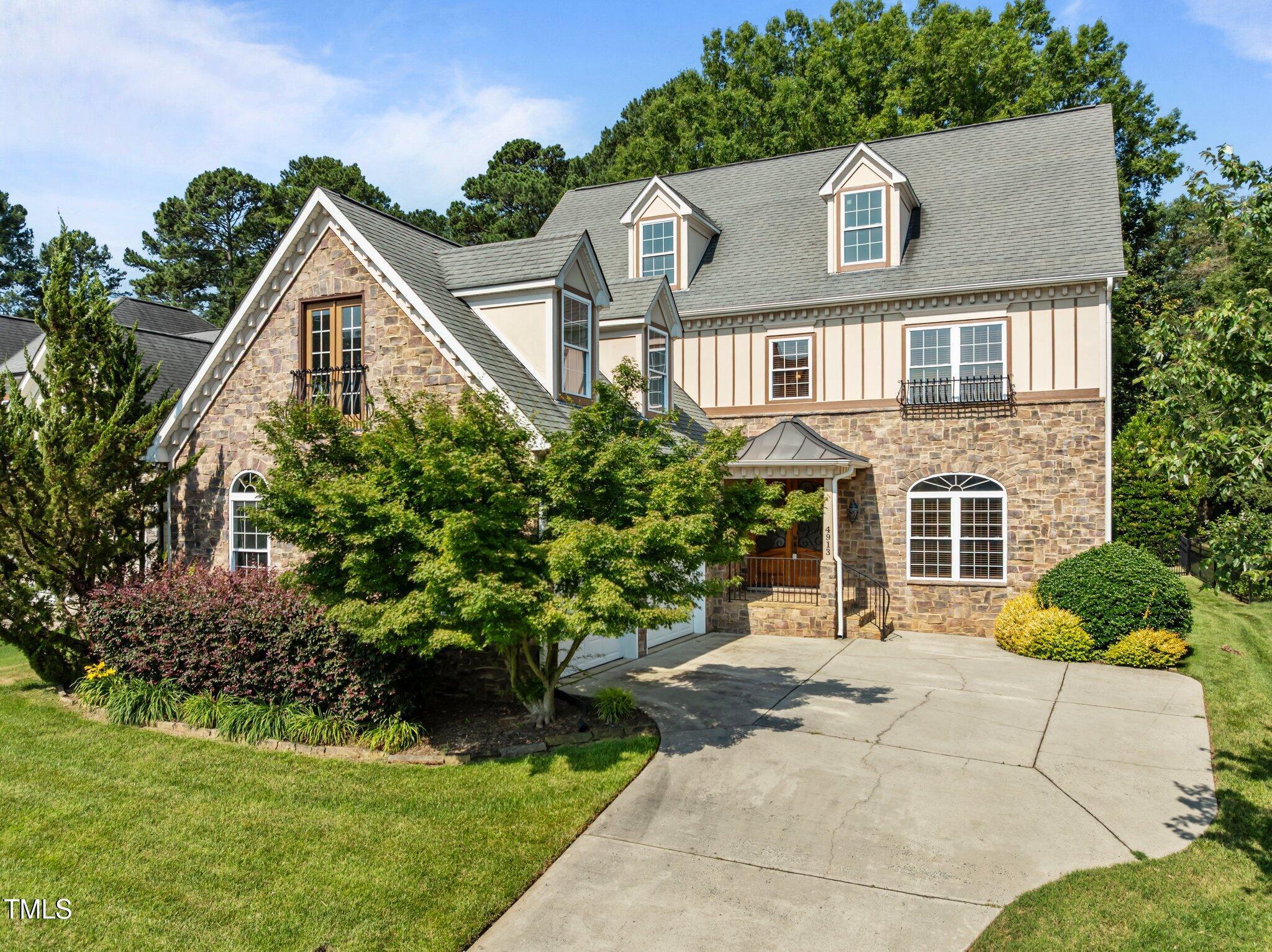 Property Photo: 4913 Great Meadows Court NC 27609