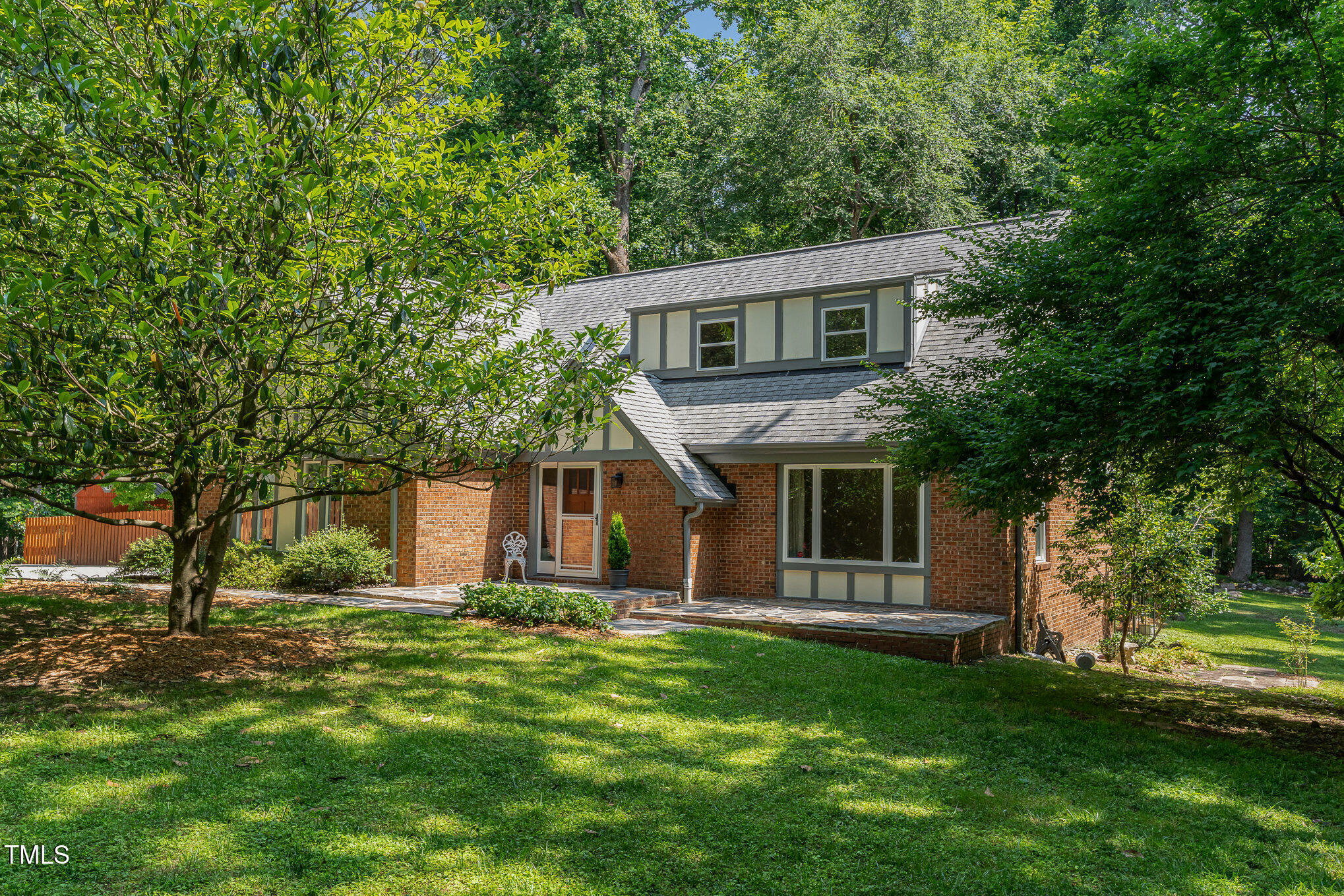 Property Photo: 106 Wolfs Trail NC 27516