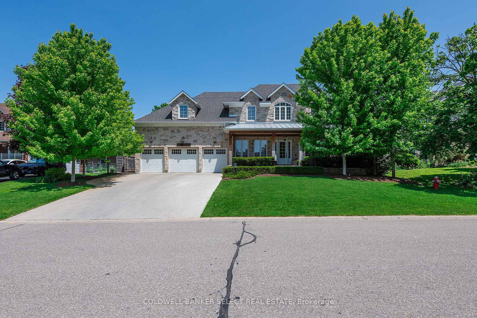 Property Photo: 7 Dolan Drive ON L7E 0E1