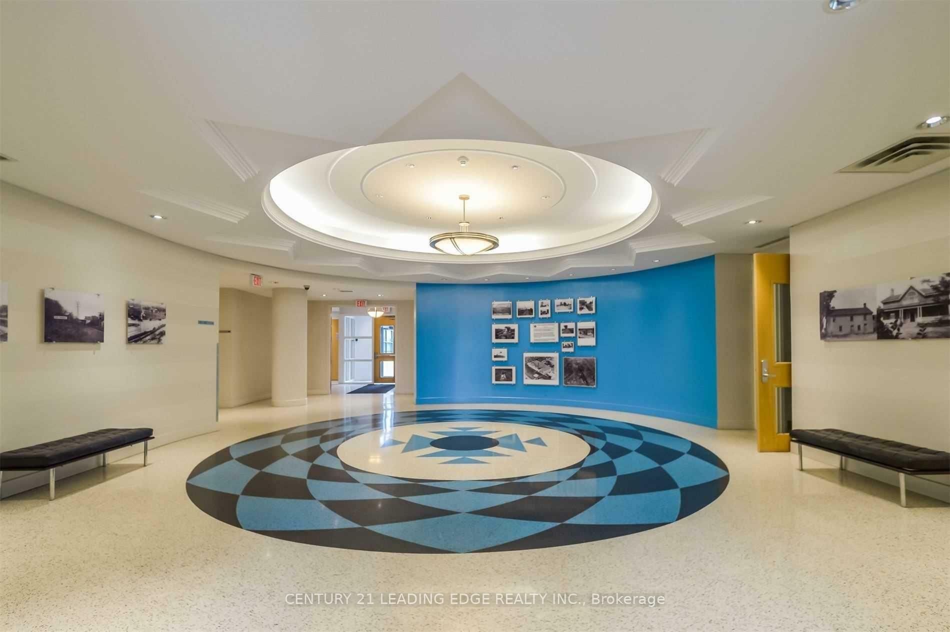 Photo de la propriété: 1001 Roselawn Avenue 111 ON M6B 4M4