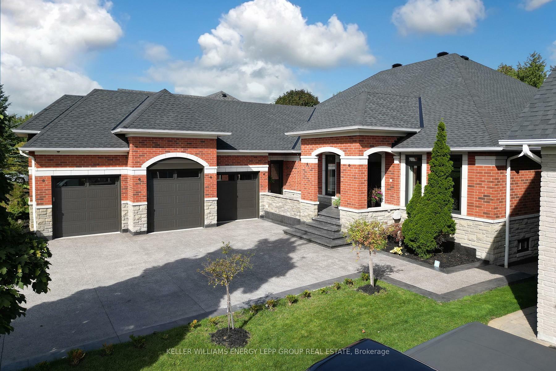 Property Photo:  3693 Cochrane Street  ON L1R 2T2 