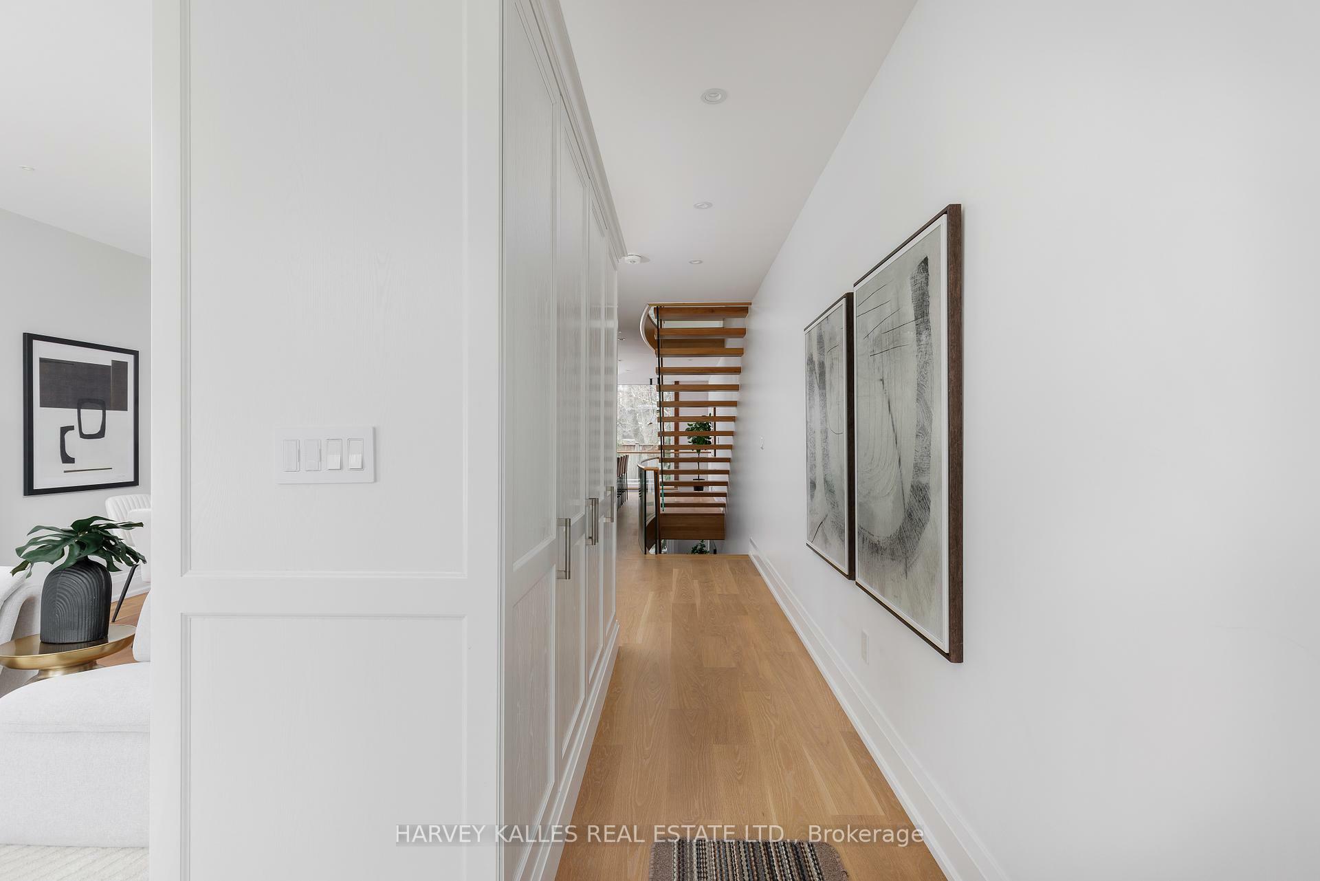 Property Photo: 94A Admiral Road ON M5R 2L6