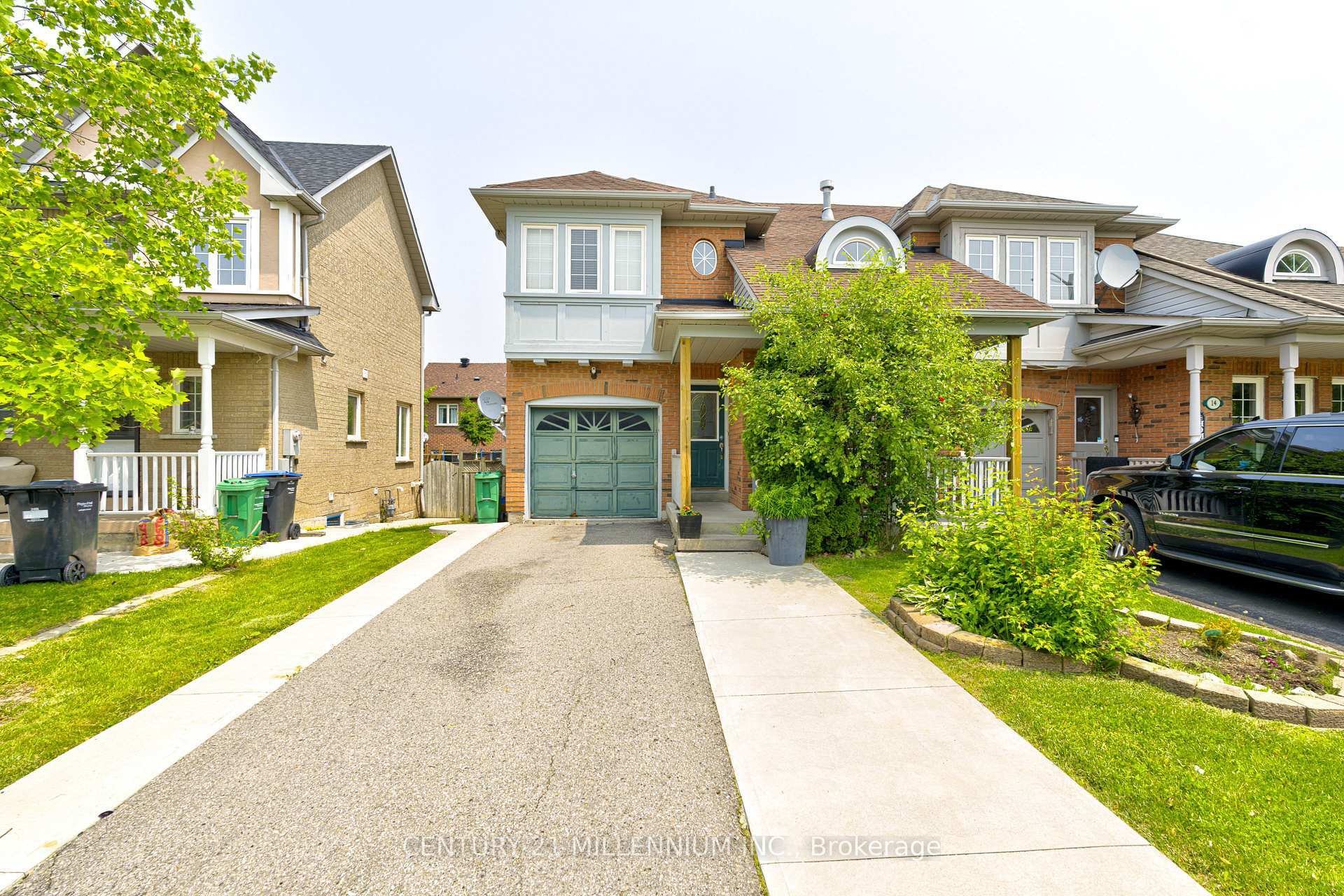 Property Photo: 16 Zebra Trail ON L6R 2J2