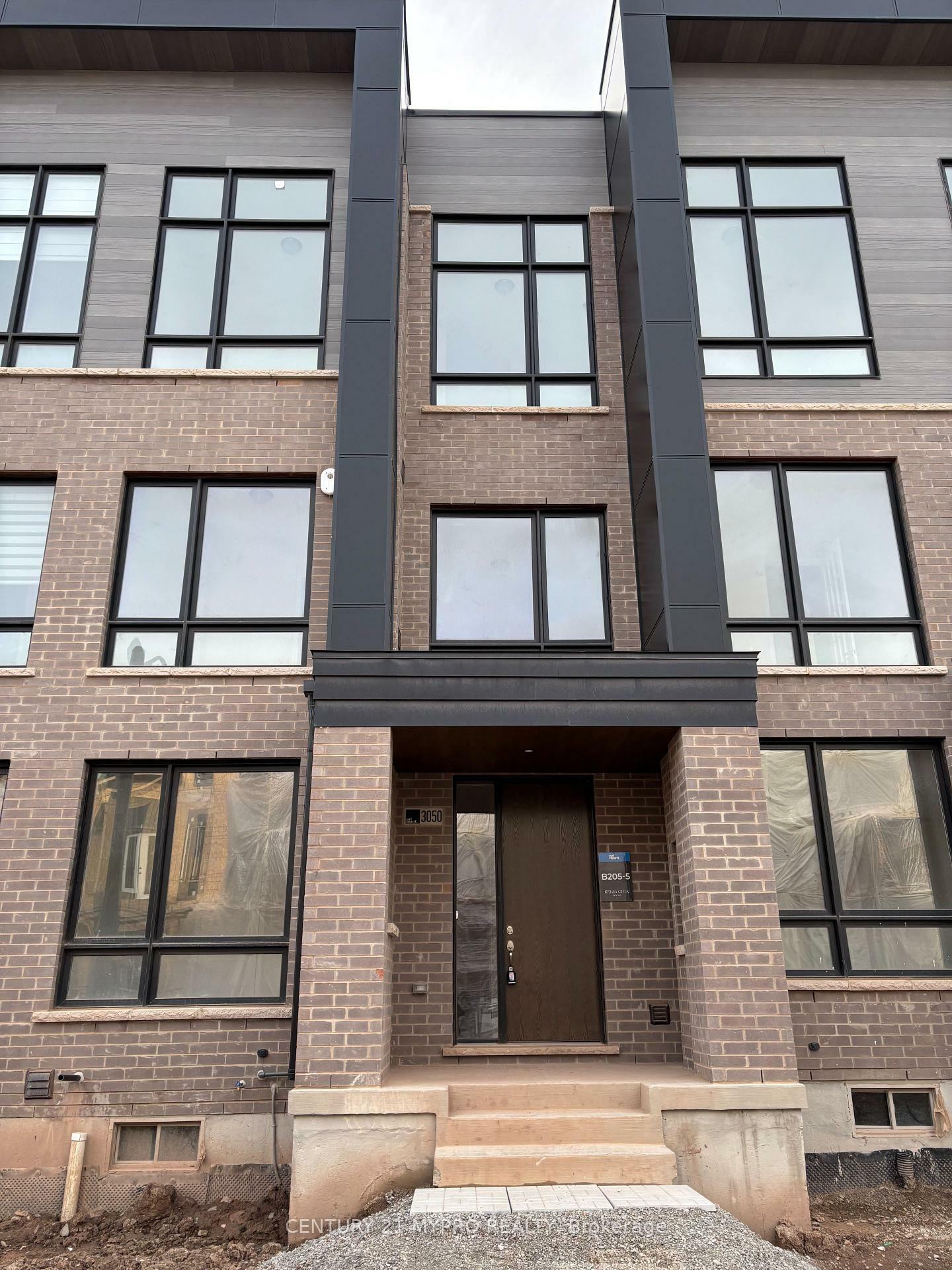 Property Photo: 3050 Perkins Way ON L6H 7Z3