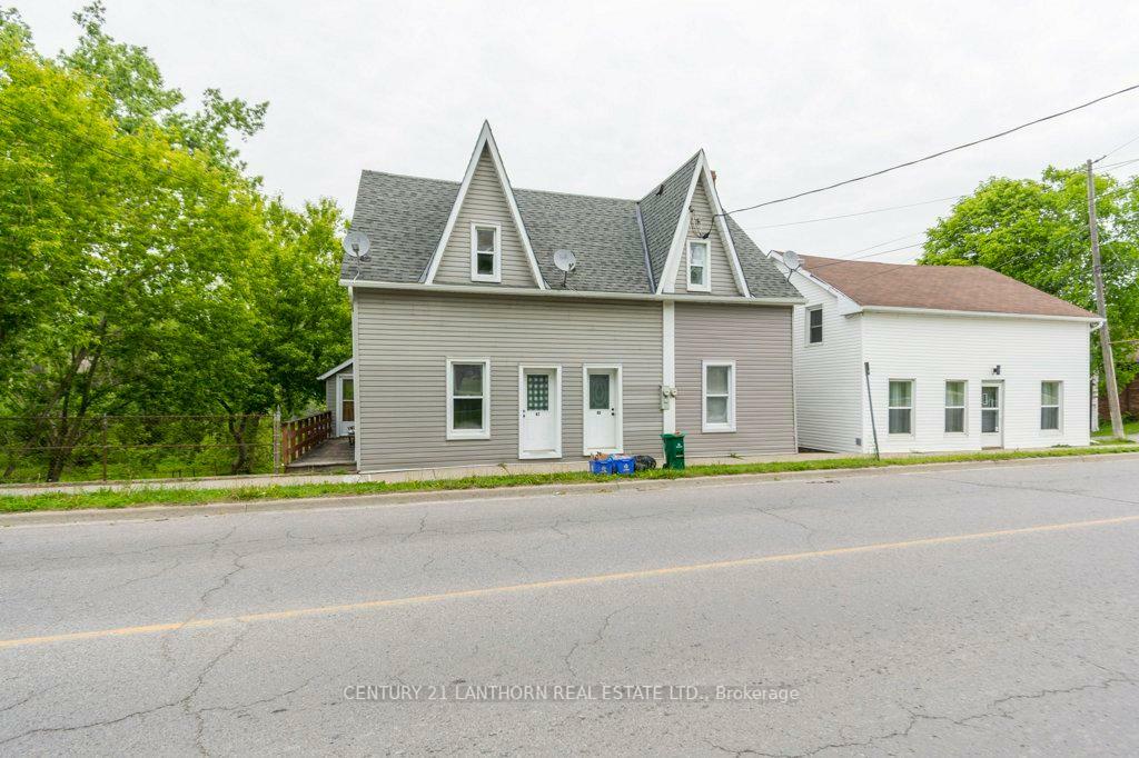 Property Photo: 47-49 Union Street ON K0K 2T0