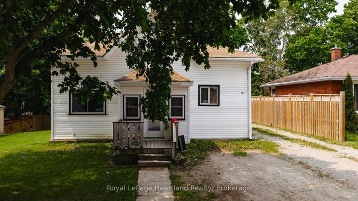 Property Photo: 264 Edward Street ON N0G 2W0