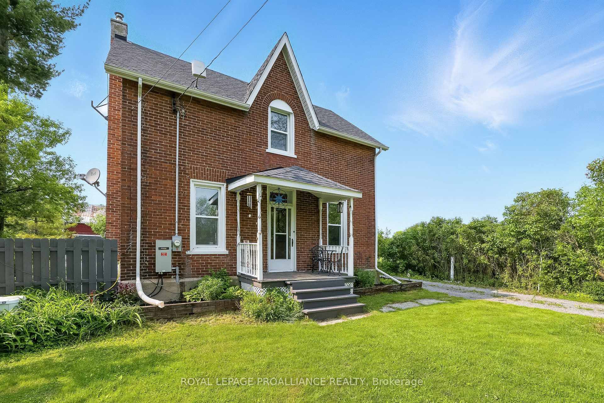 Property Photo: 34 Station Road ON K0K 2M0