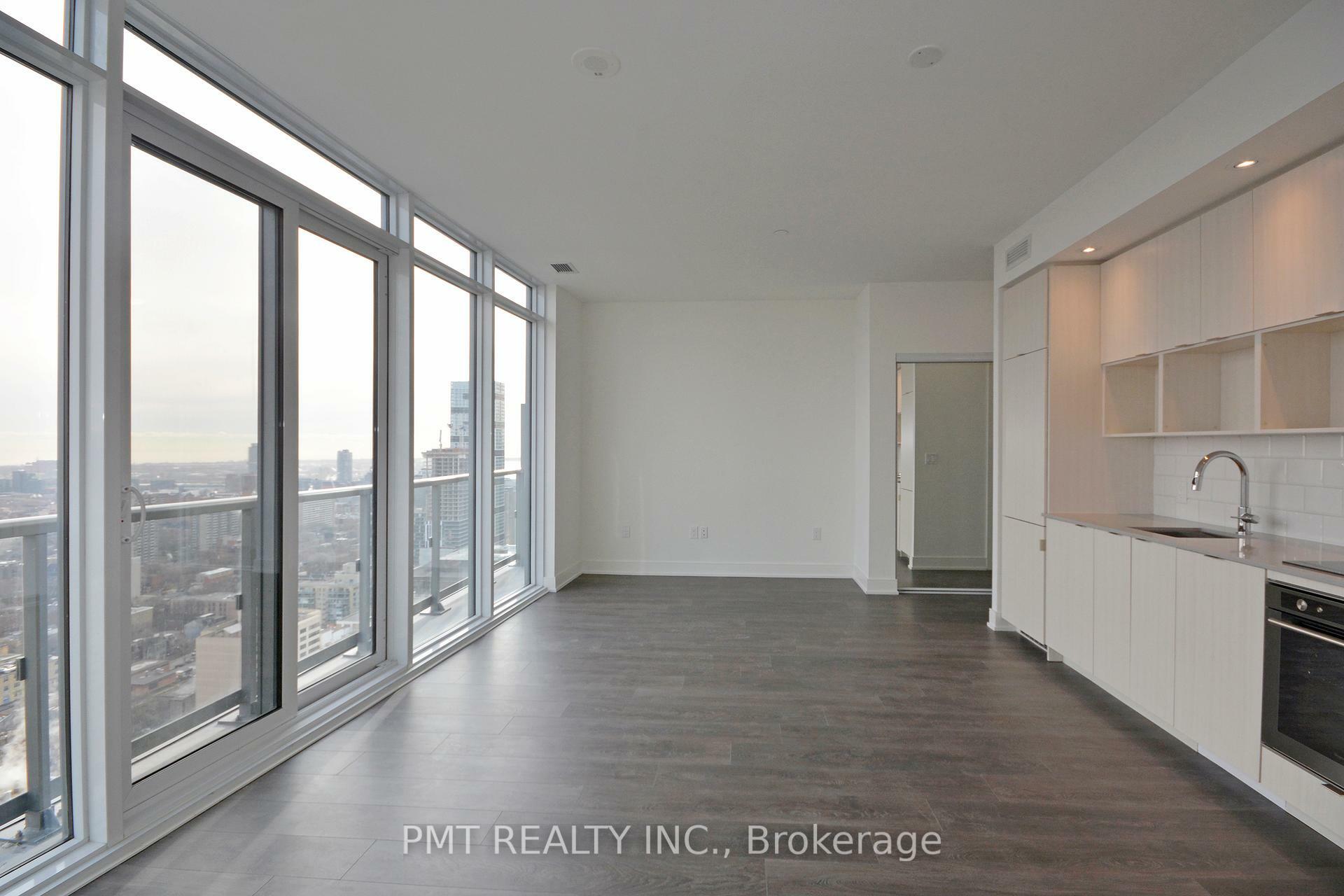Photo de la propriété:  89 McGill Street Ph05  ON M5B 0B1 