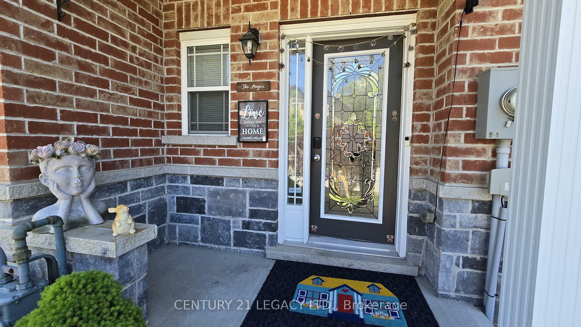 Property Photo: 345 Glancaster Road 21 ON L9G 3K9