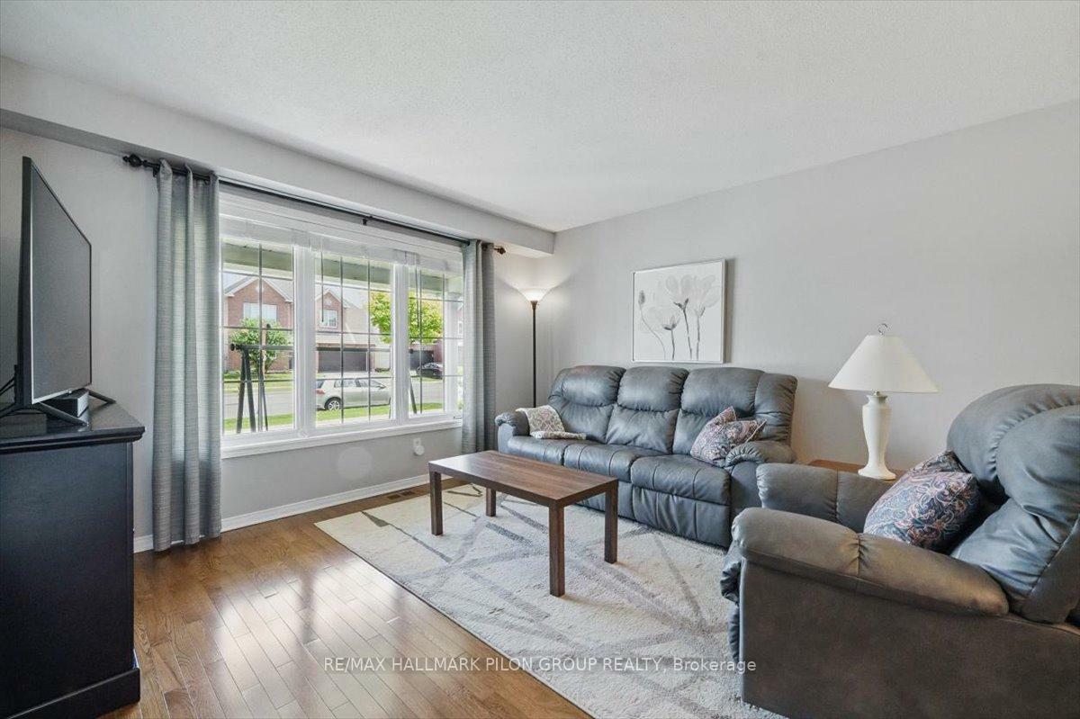 Photo de la propriété: 2112 Esprit Drive ON K4A 4G3