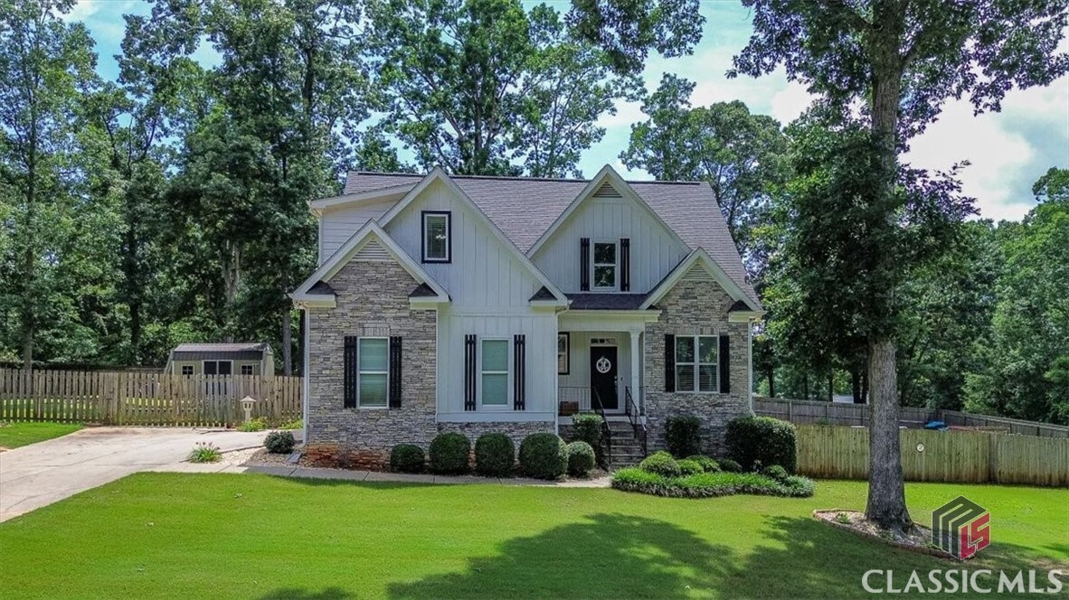 Property Photo:  179 Harolds Way  GA 30628 