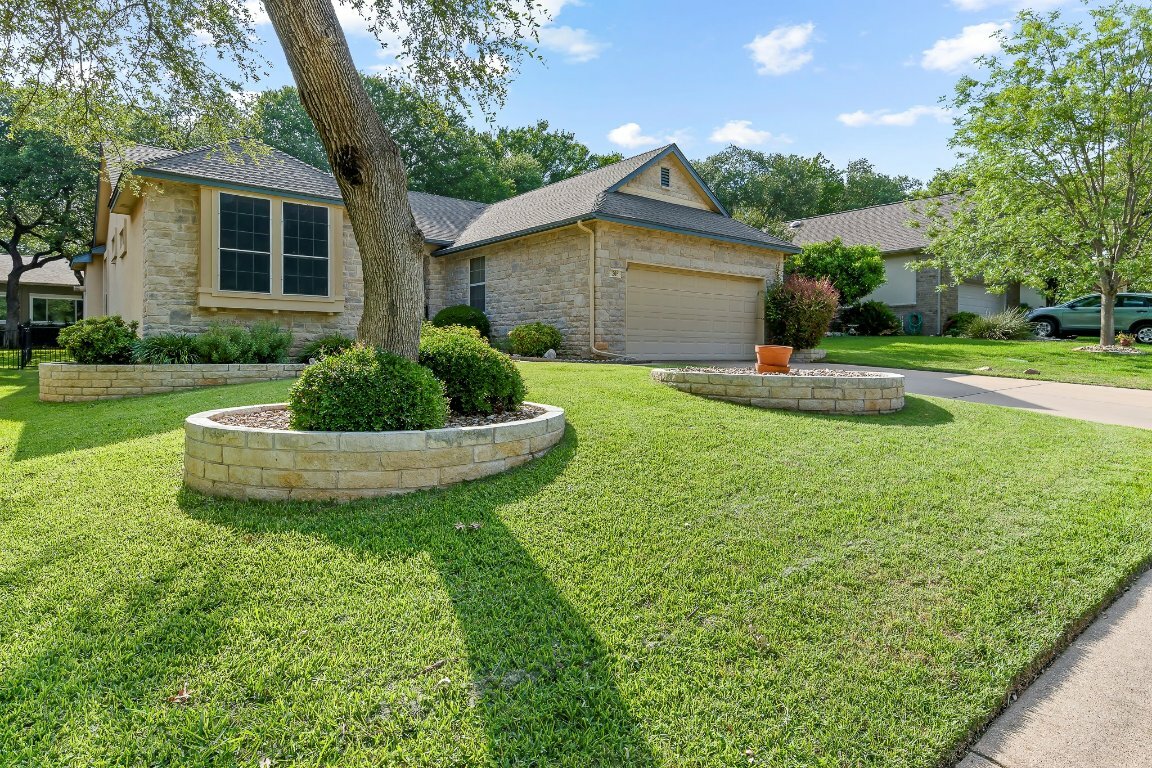 Property Photo: 206 Whispering Wind Drive TX 78633