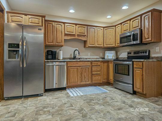 Property Photo: 39 Cindy Ln OH 45631