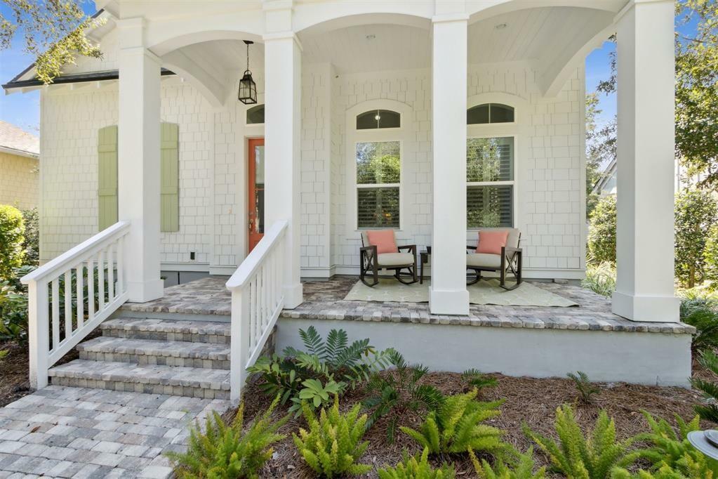 Property Photo: 1505 Lakeside Court FL 32034