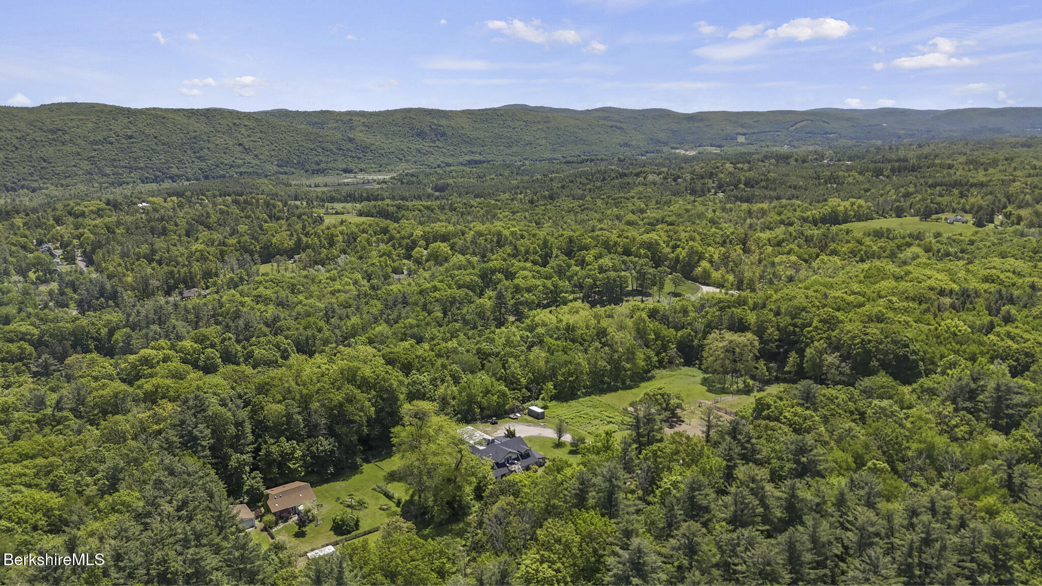 20 E Dugway Rd  Lenox MA 01240 photo