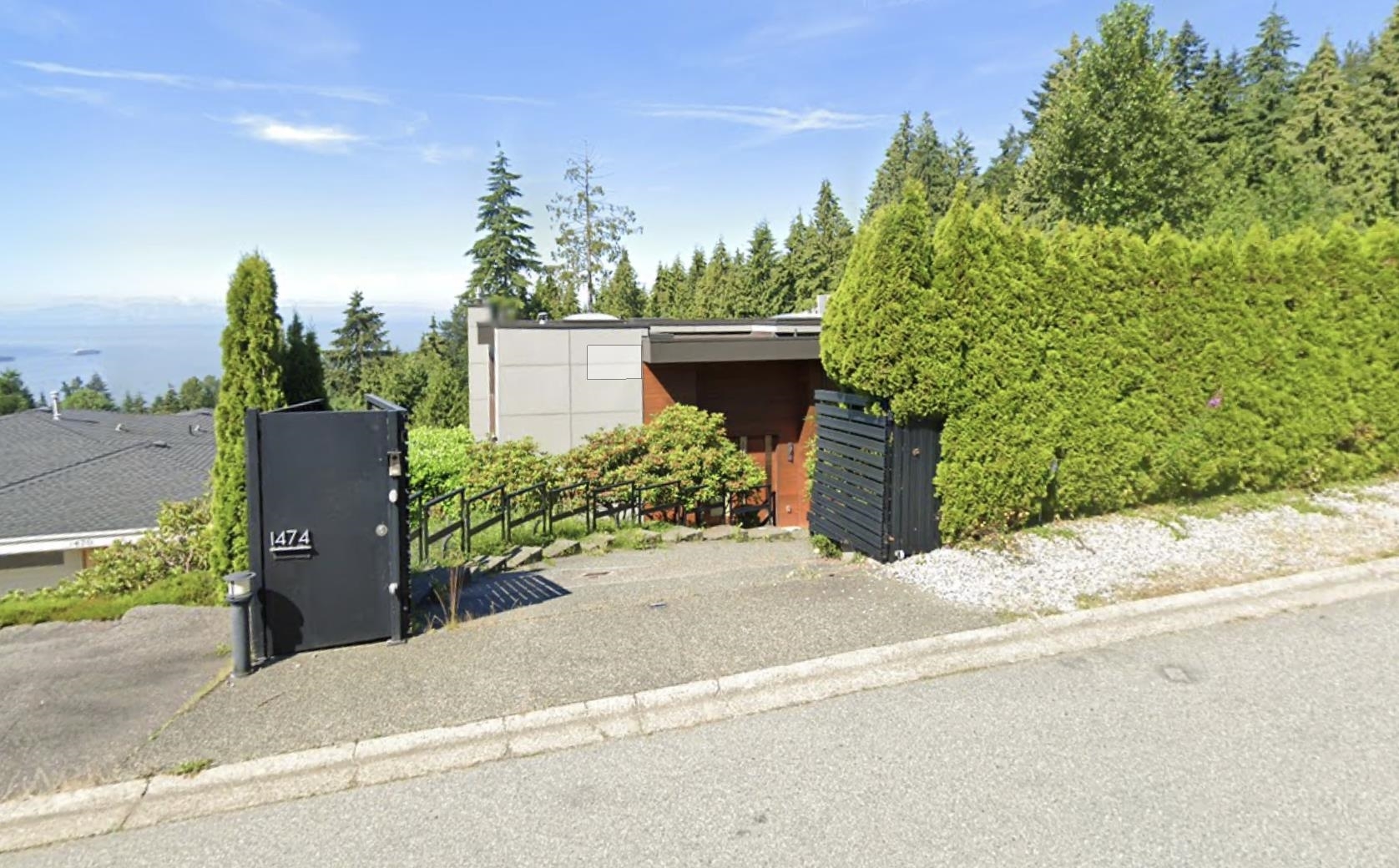 Photo de la propriété:  1474 Bramwell Road  BC V7S 2N9 