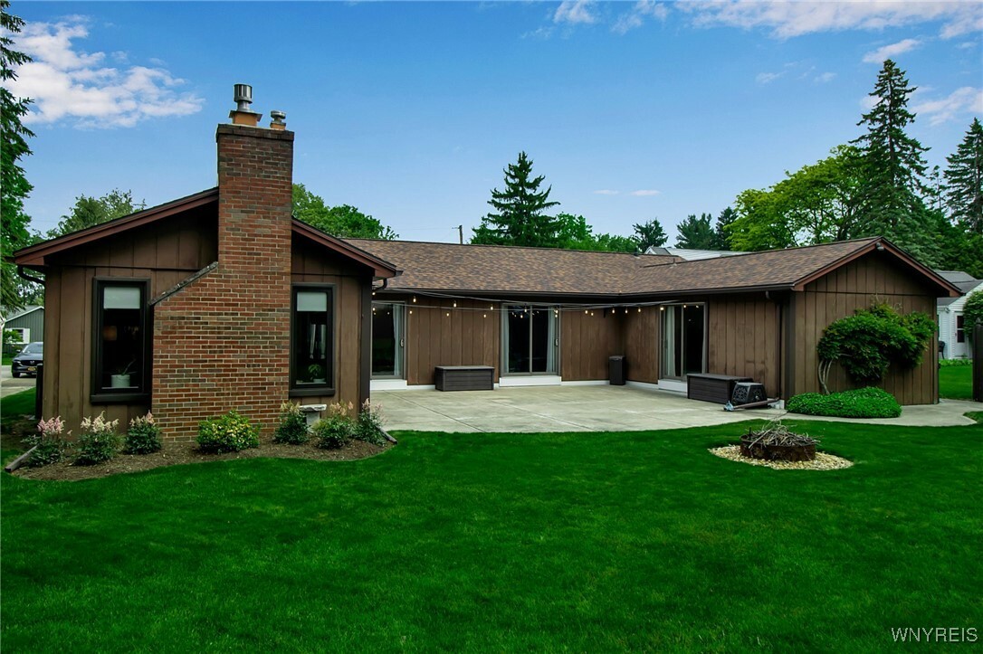 Property Photo: 4825 Crestwood Drive NY 14075