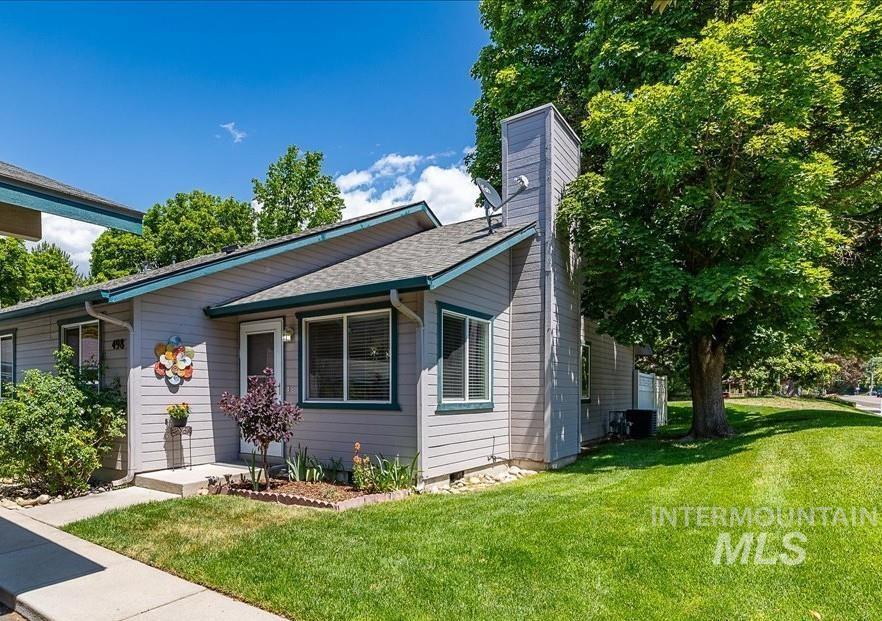 Property Photo: 498 E Chester Lane ID 83706