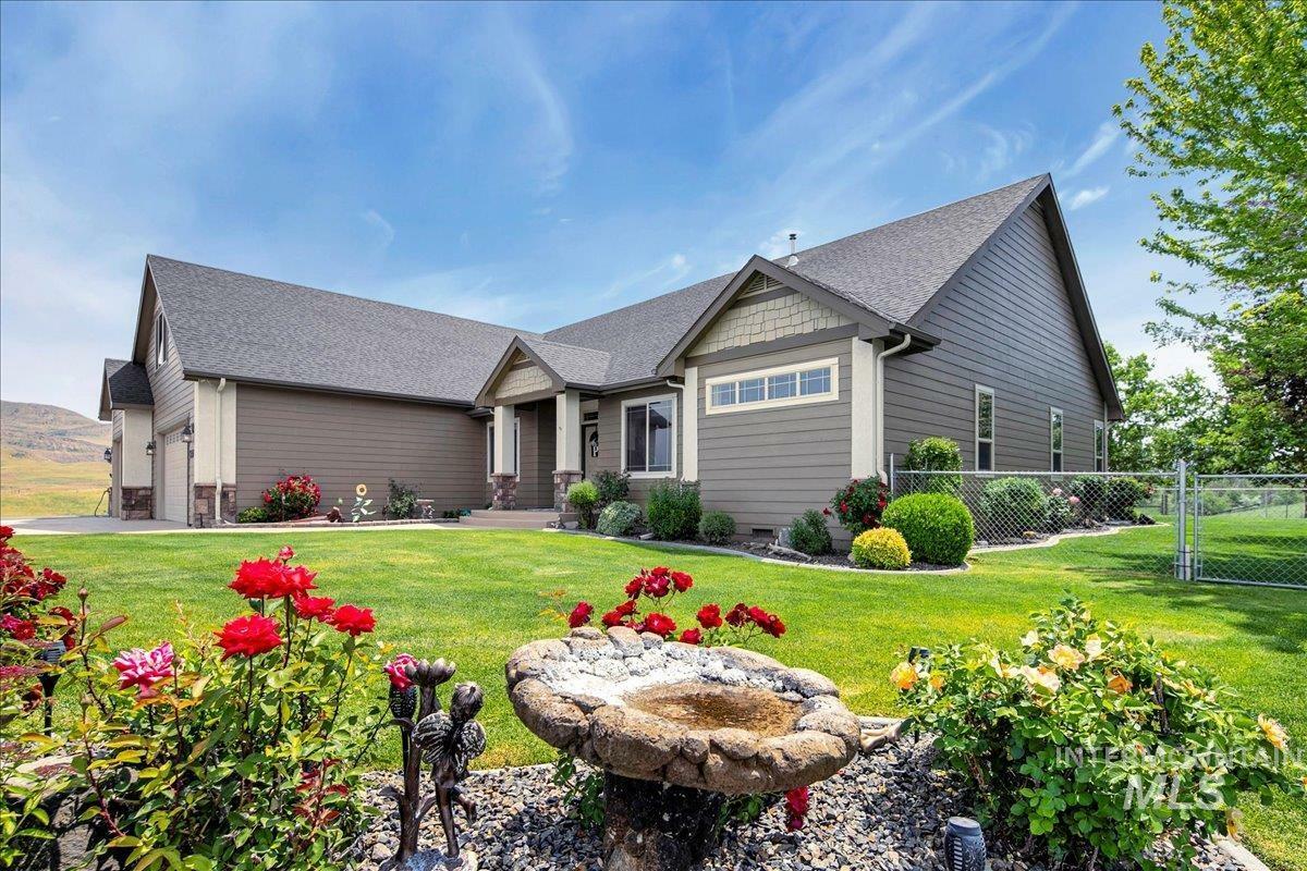 Property Photo: 5880 Sweet Ola Hwy ID 83670