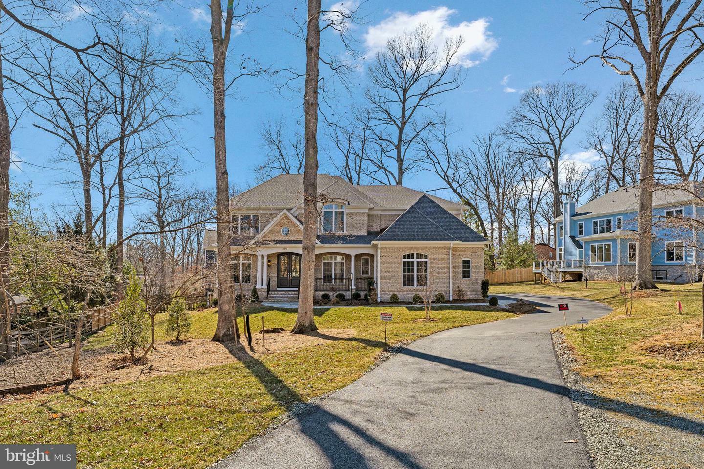 8619 Redwood  Vienna VA 22180 photo
