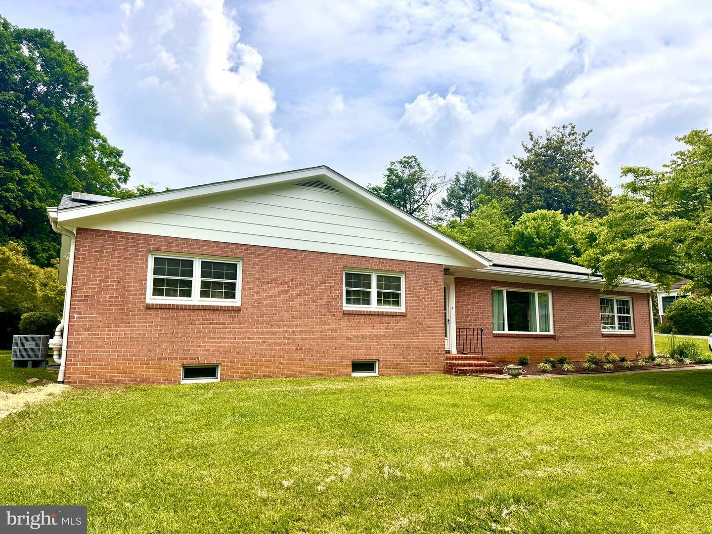 Property Photo: 23 Fairmont Avenue WV 25443