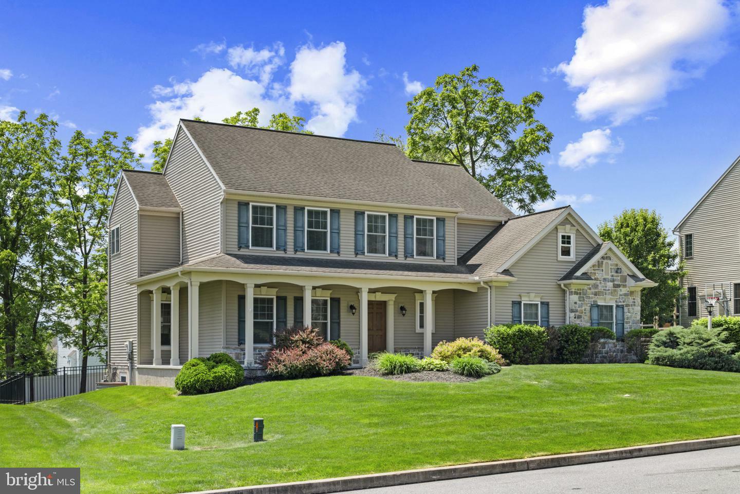 Property Photo: 6 Falcon Circle PA 17042