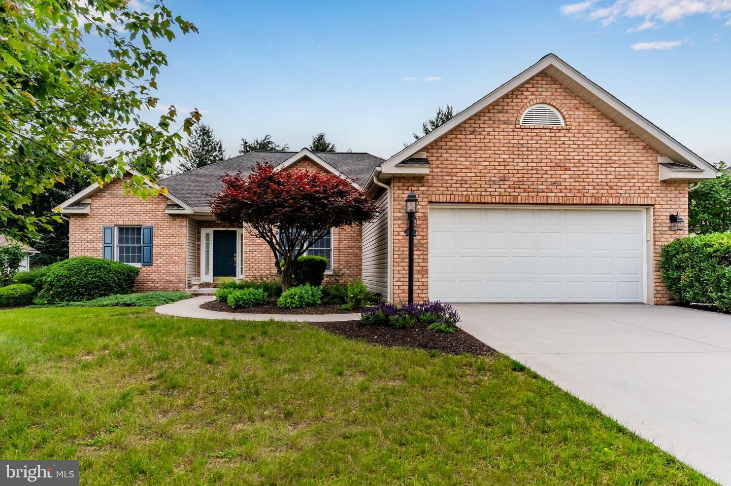 940 Woodley Drive  Mechanicsburg PA 17050 photo