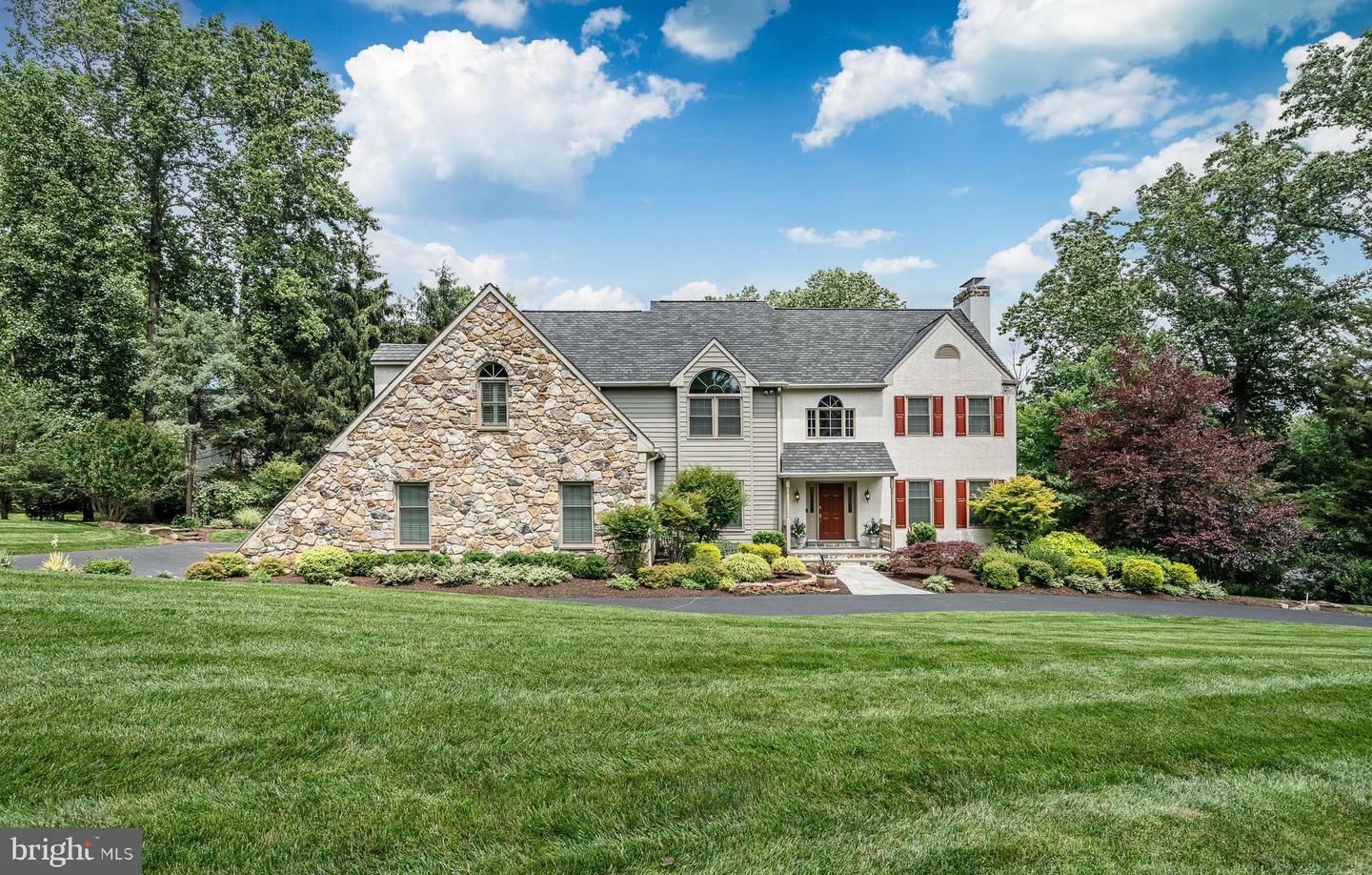 1217 Tullamore Circle  Chester Springs PA 19425 photo