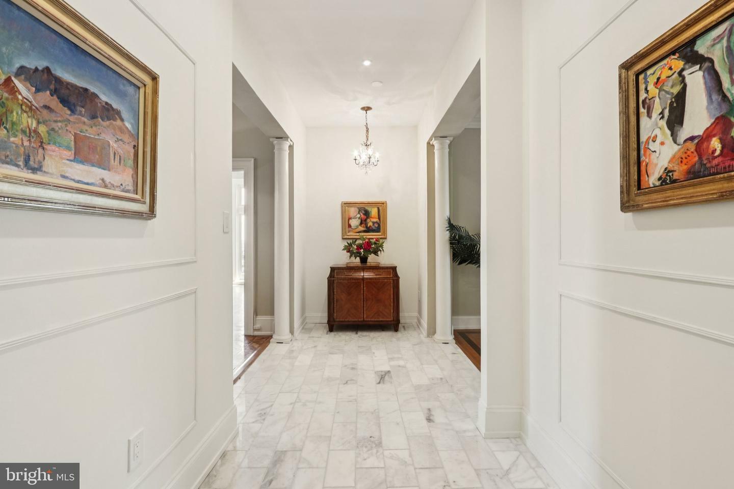 Property Photo: 1830 S Rittenhouse Square 34 12C And 12D PA 19103