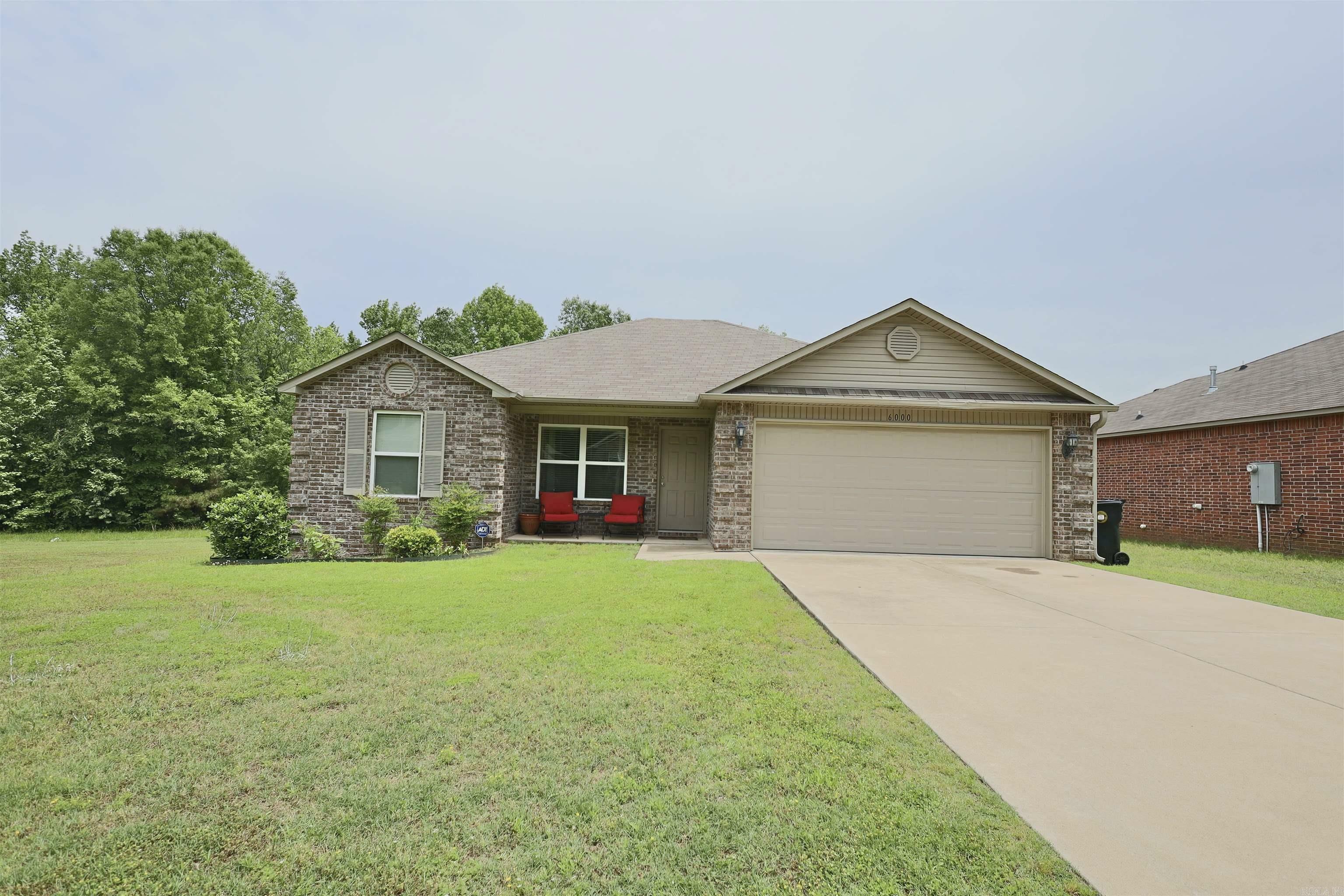 Property Photo: 6000 Saddle Hill Drive AR 72002