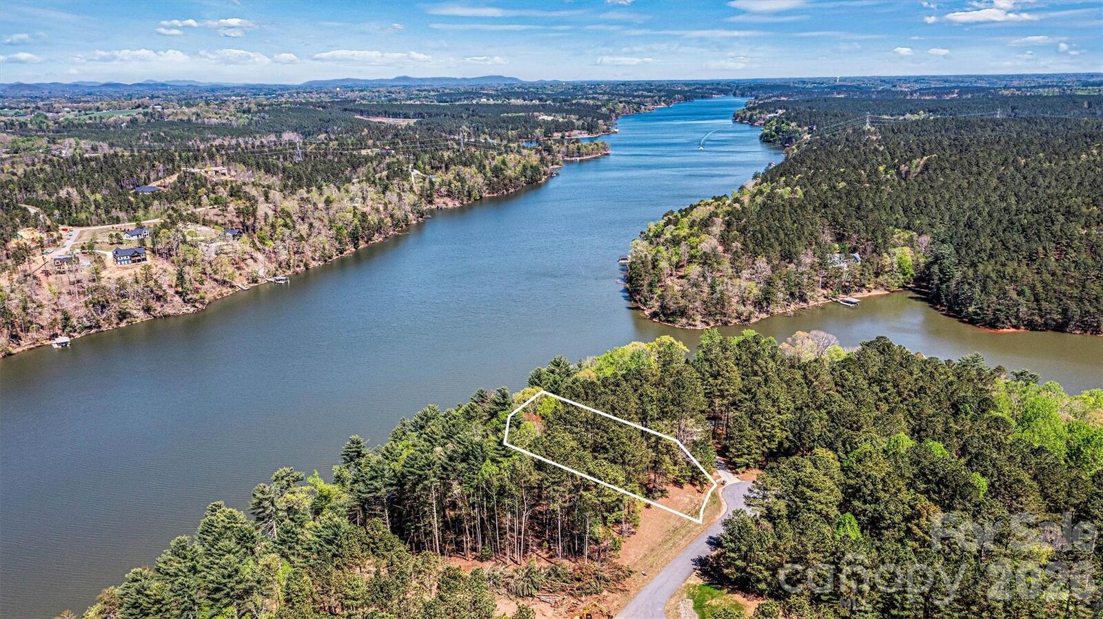 Property Photo: 106 Pier Point Drive NC 28612