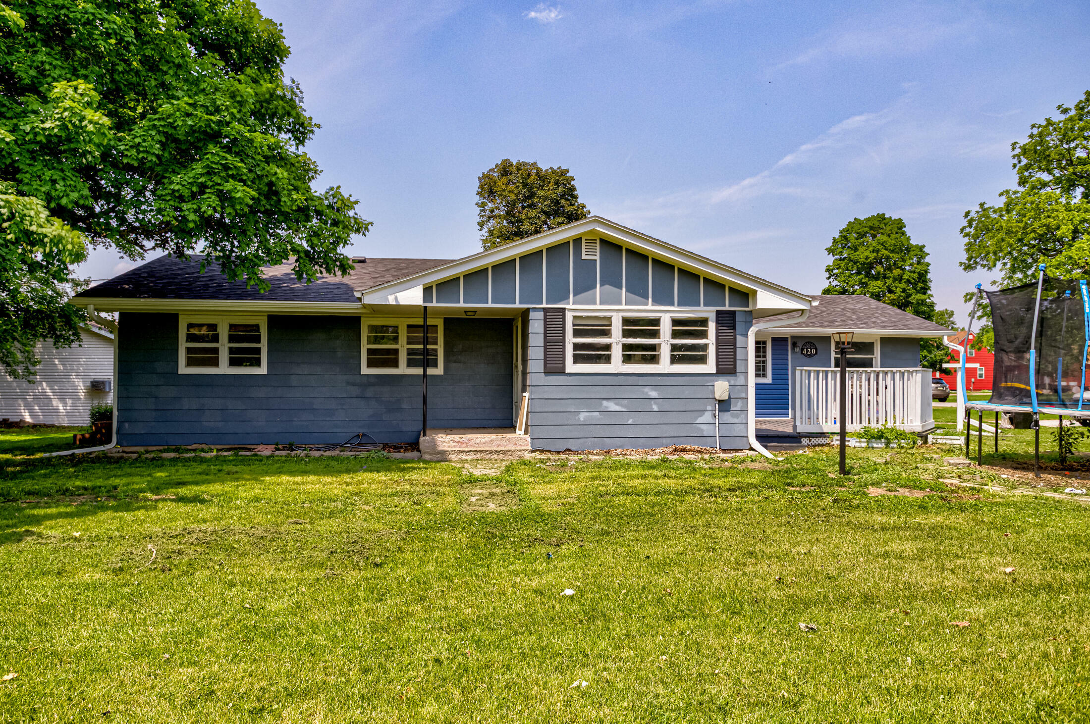 Property Photo:  420 NW 5th Street  IA 50212 