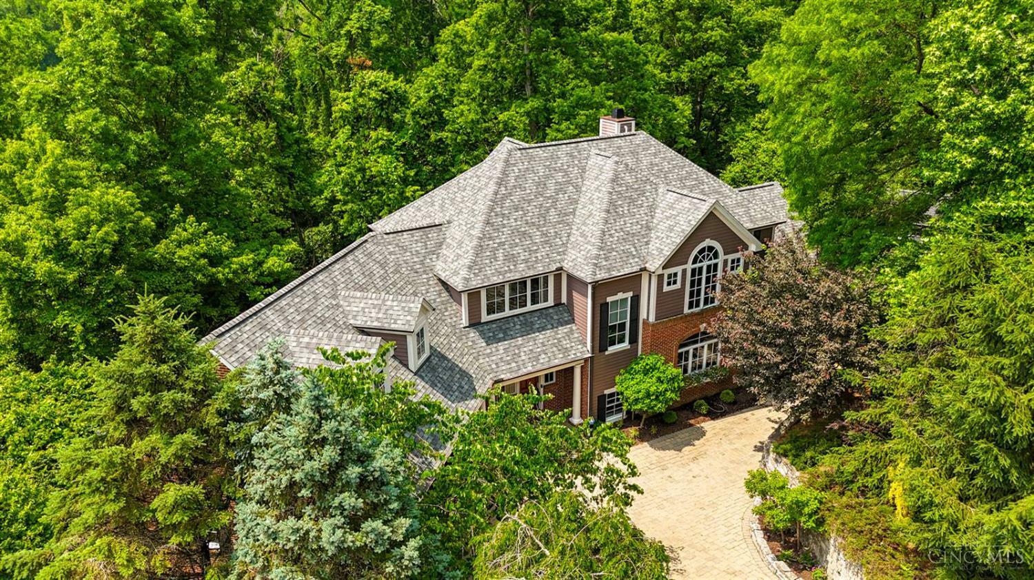 Property Photo: 680 Spring Hill Lane OH 45226
