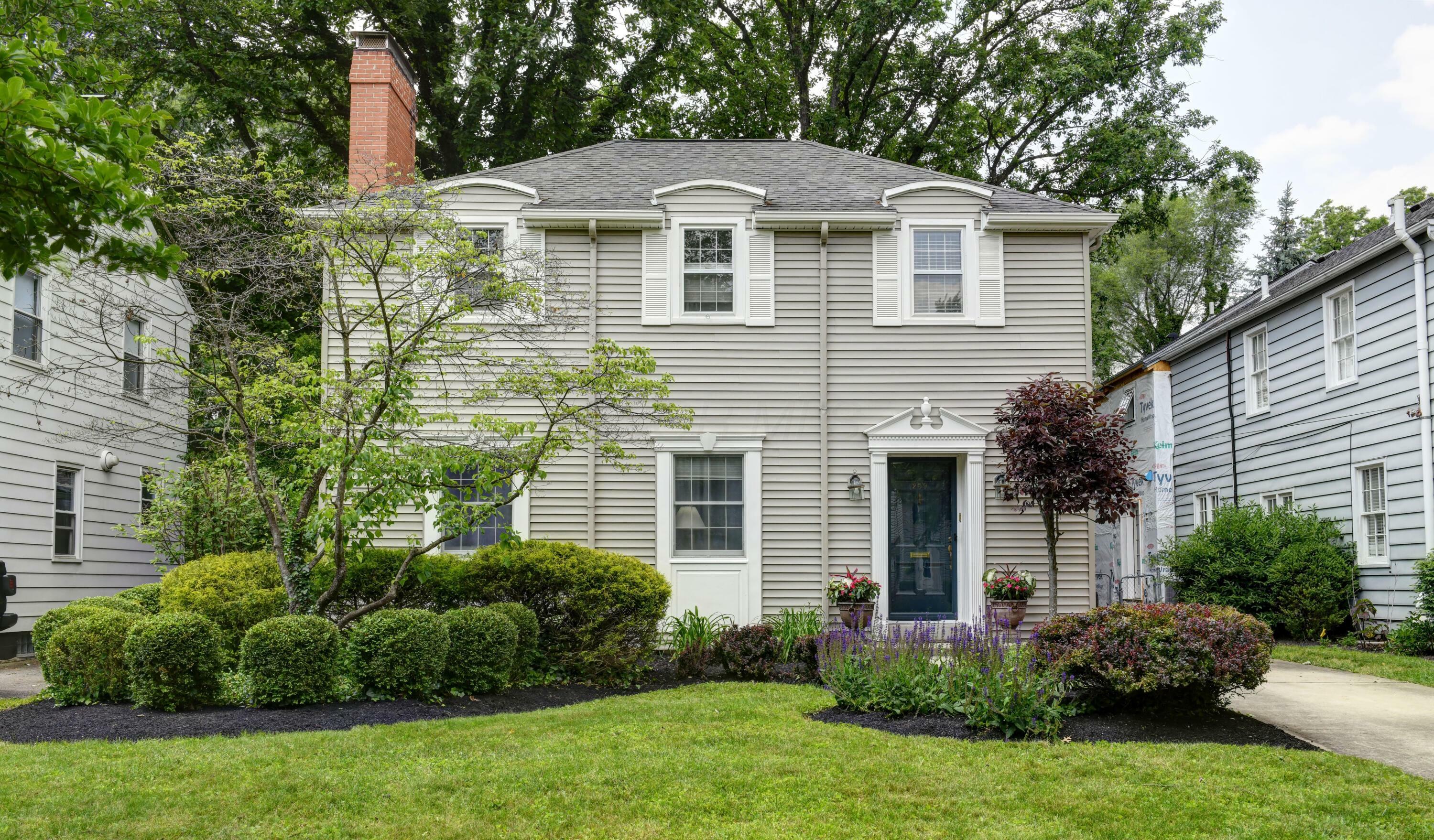 Property Photo: 259 N Stanwood Road OH 43209