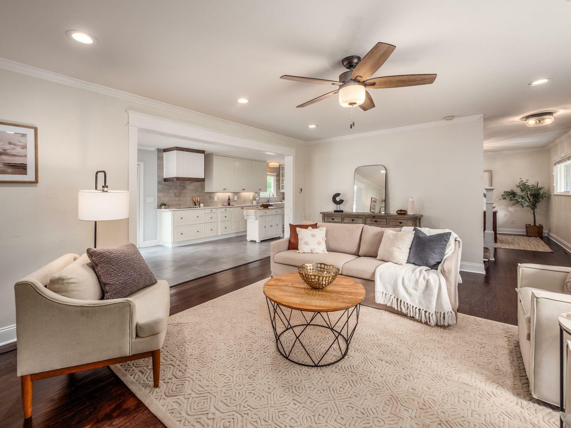 Property Photo: 231 Chaucer Court OH 43085