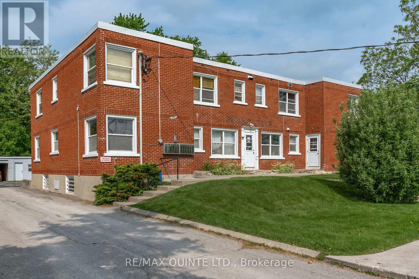 Property Photo:  54 Sidney Street  ON K8P 3Y8 