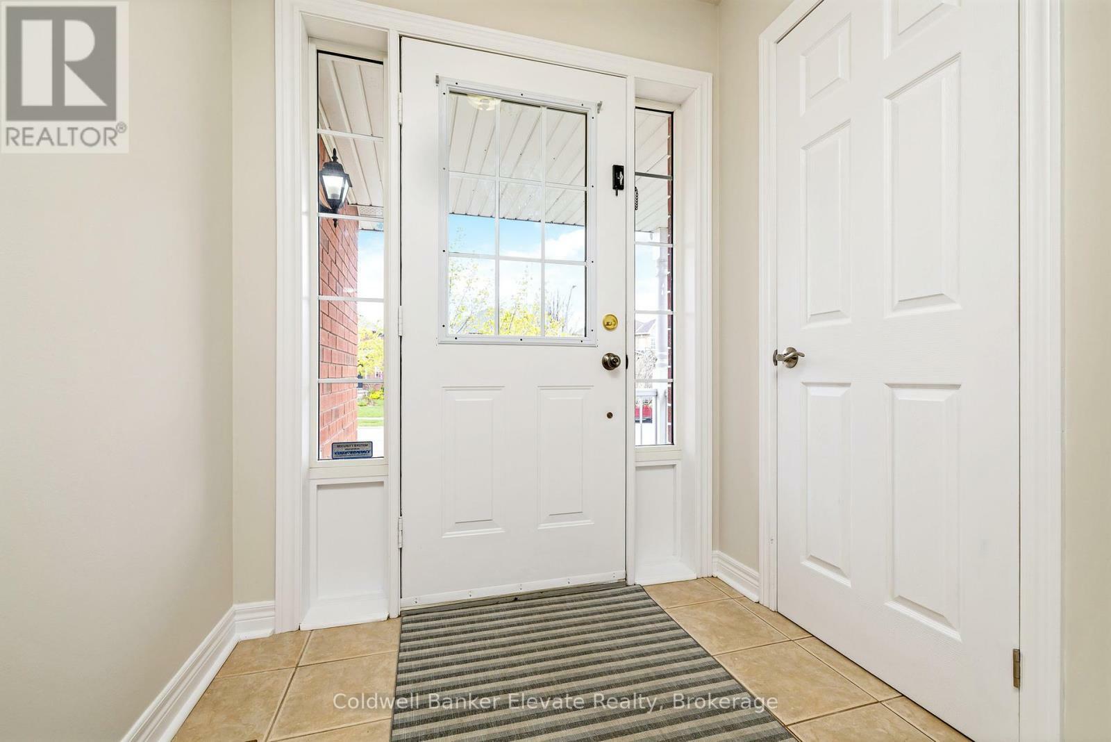 Photo de la propriété:  209 Eaton Street  ON L7G 5Y2 