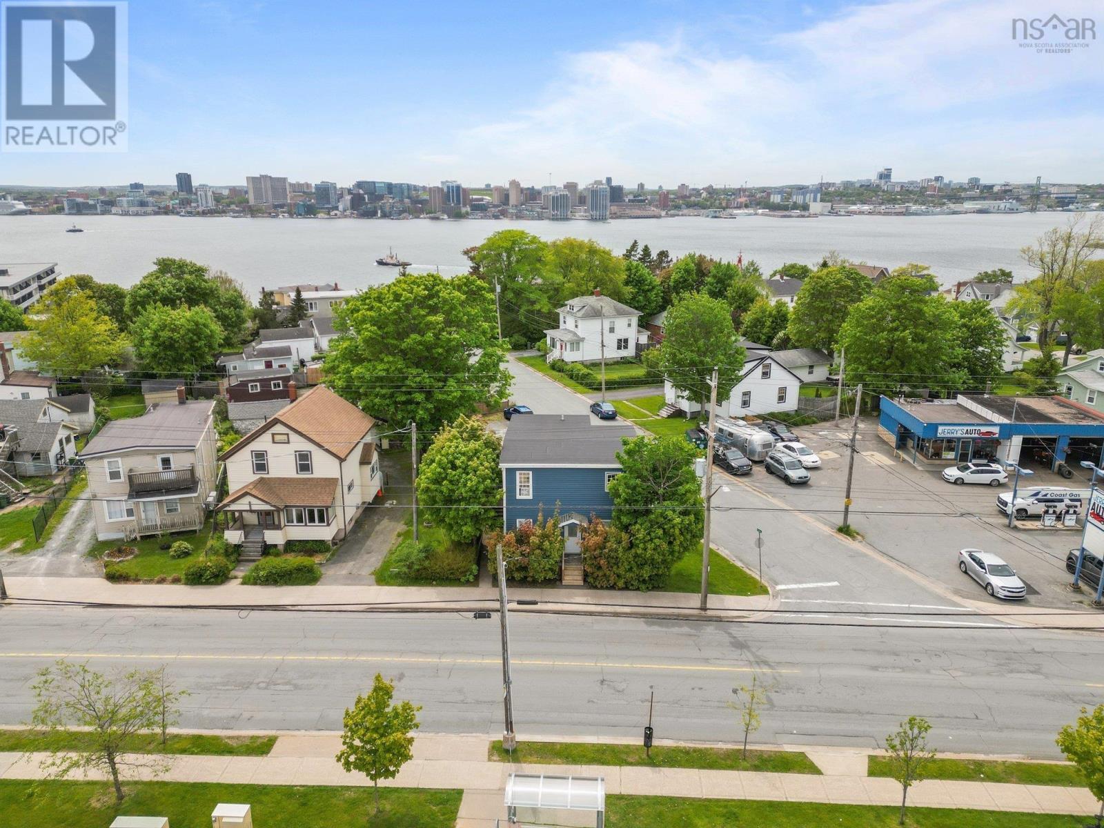 Property Photo:  204 Pleasant Street  NS B2Y 3R6 