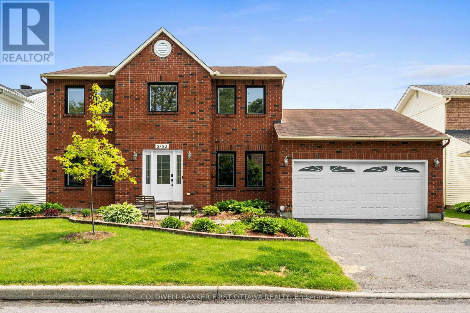 Photo de la propriété:  2722 Wyldewood Street  ON K1T 2R9 