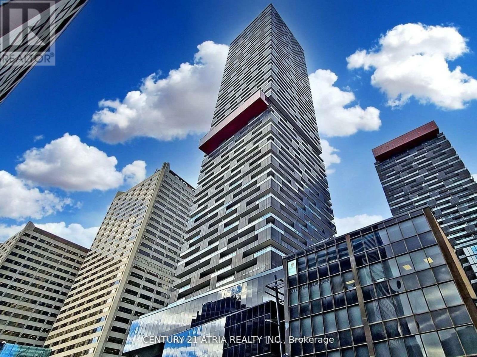 Property Photo: 8 Eglinton Avenue 5310 ON M4P 0C1