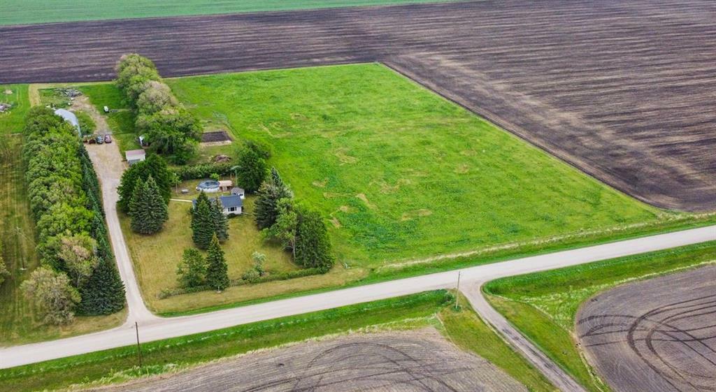 Property Photo: 72069 33 Road West MB R1N 0R9