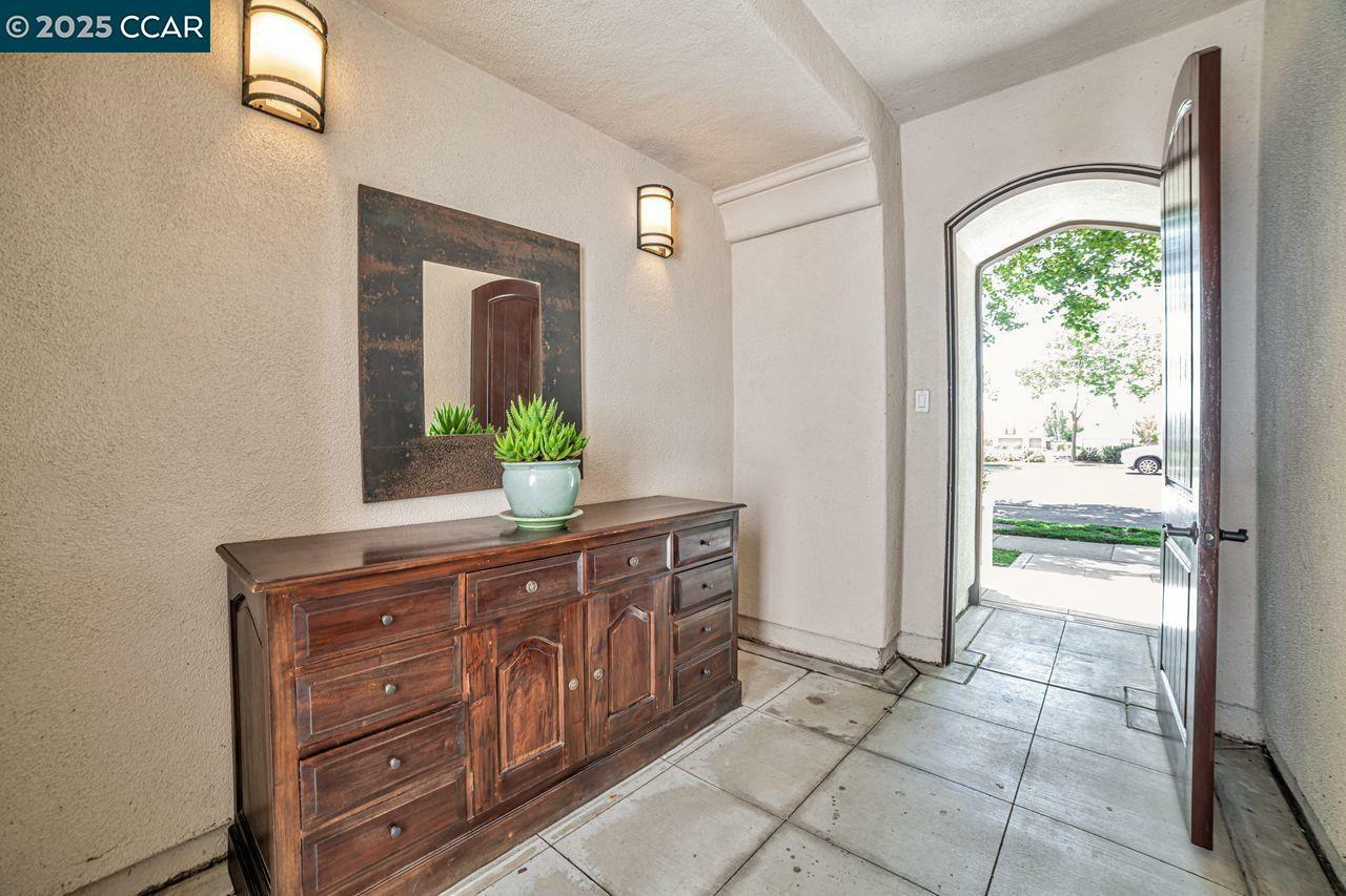 Property Photo: 7840 Stoneleaf Drive CA 94582